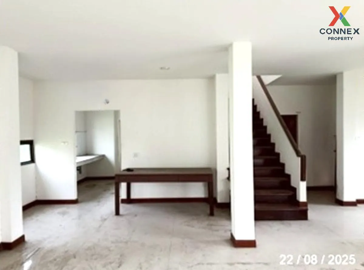 For Sale House , Golden Park Sriracha , Surasak , Si Racha , Chon 3