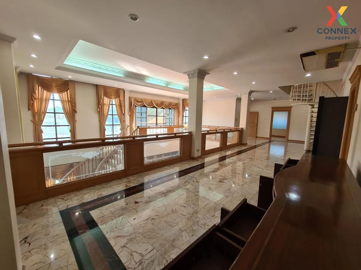 For Sale House , Ban P. Thananiwet , Chankasem , Chatuchak , Bang