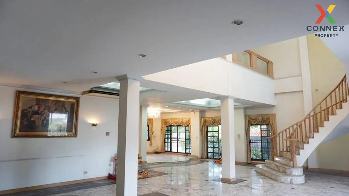 For Sale House , Ban P. Thananiwet , Chankasem , Chatuchak , Bang