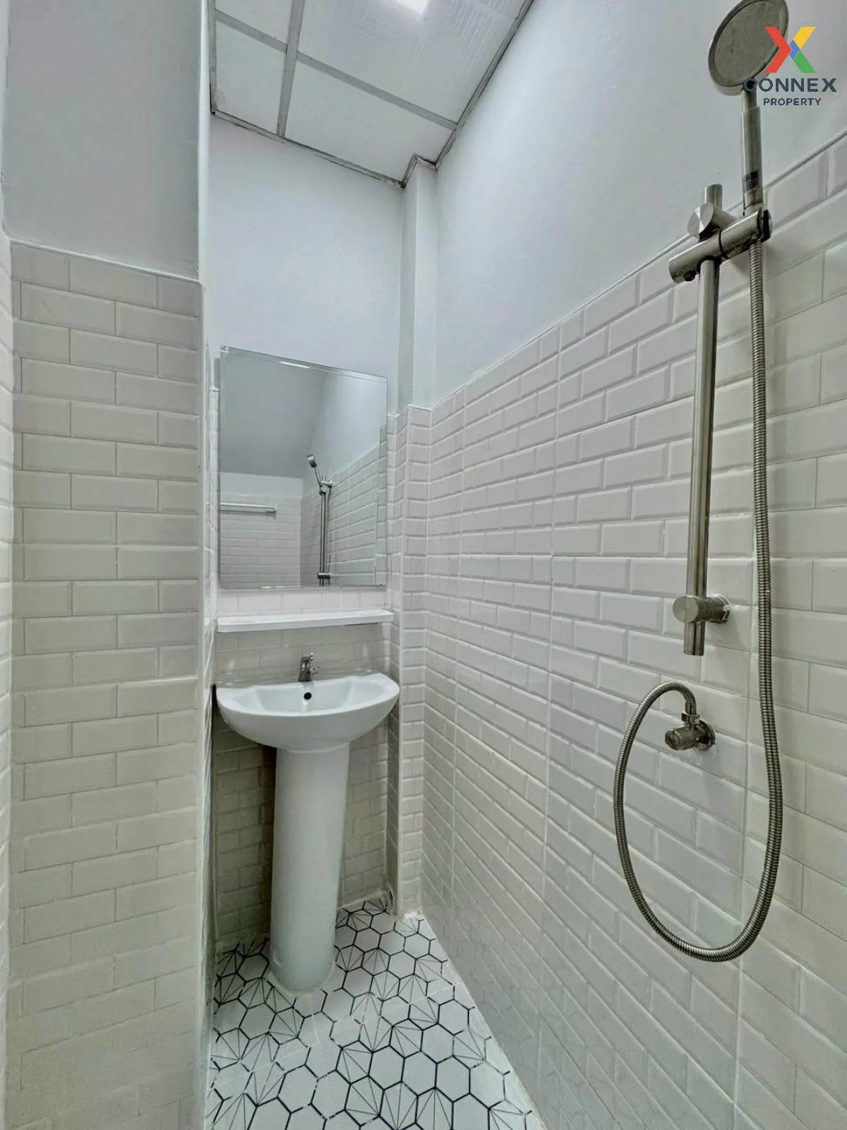 For Sale Townhouse/Townhome  , Pimonrat 2 , newly renovated , Phi