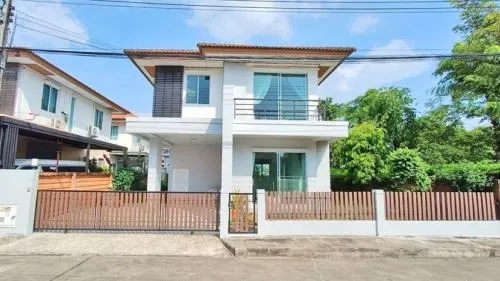 For Sale House , Habitia Bond Ratchapreuk , corner unit , Bang Khu Wat , Mueang Pathum Thani , Pathum Thani , CX-132109