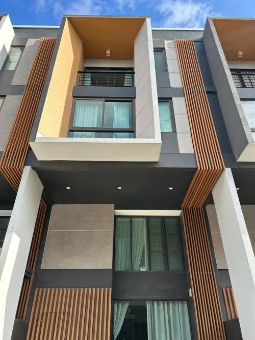For Rent Townhouse/Townhome  , Shizen Phatthanakan 32 , Suan Luang , Suan Luang , Bangkok , CX-132240