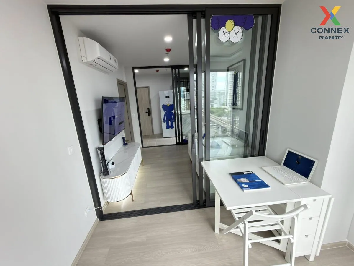 For Rent Condo , Aspire Onnut Station , corner unit , BTS-On Nut 