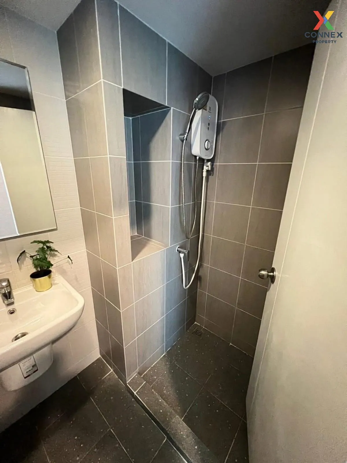 For Rent Condo , Kensington Sukhumvit - Theparak , BTS-Samrong , 