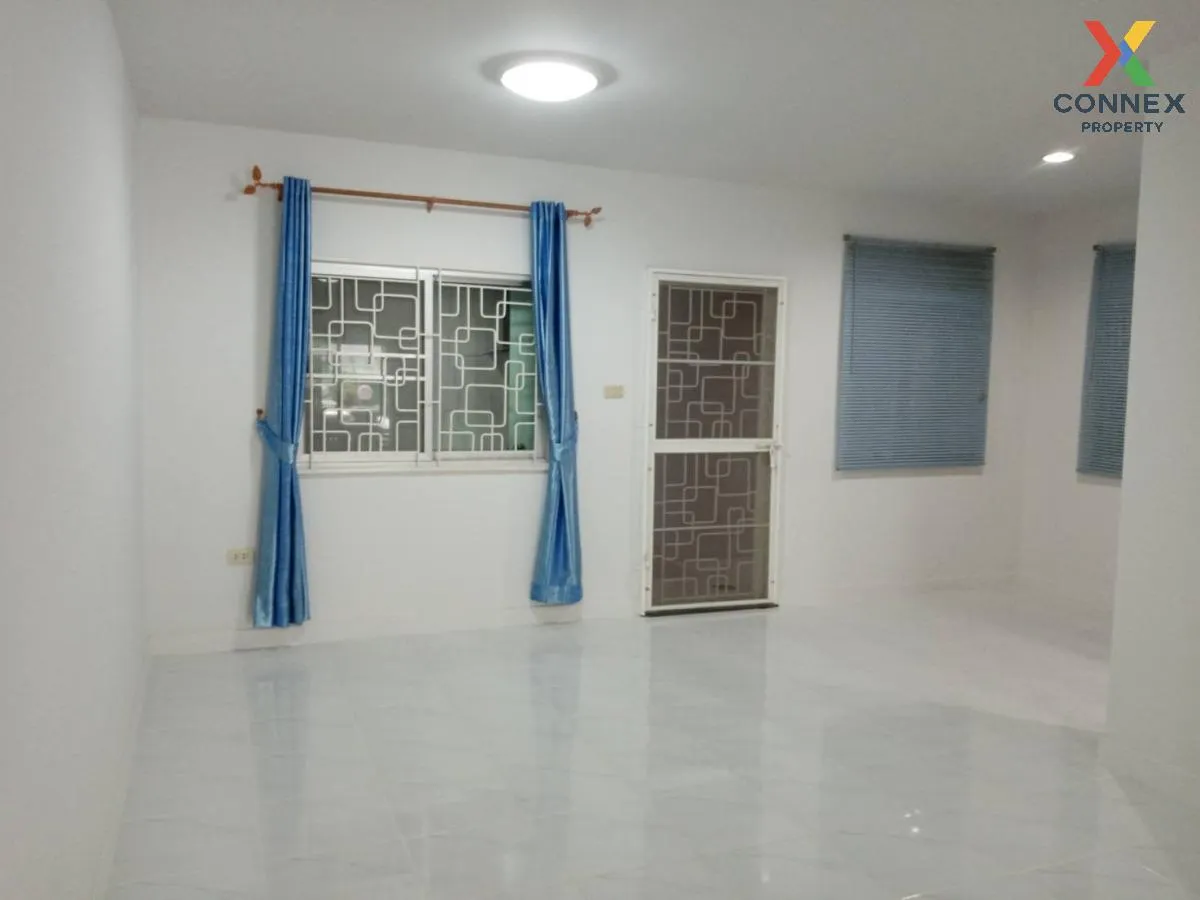 For Sale Townhouse/Townhome  , Nirun Ville 12 , Bang Chalong , Ba