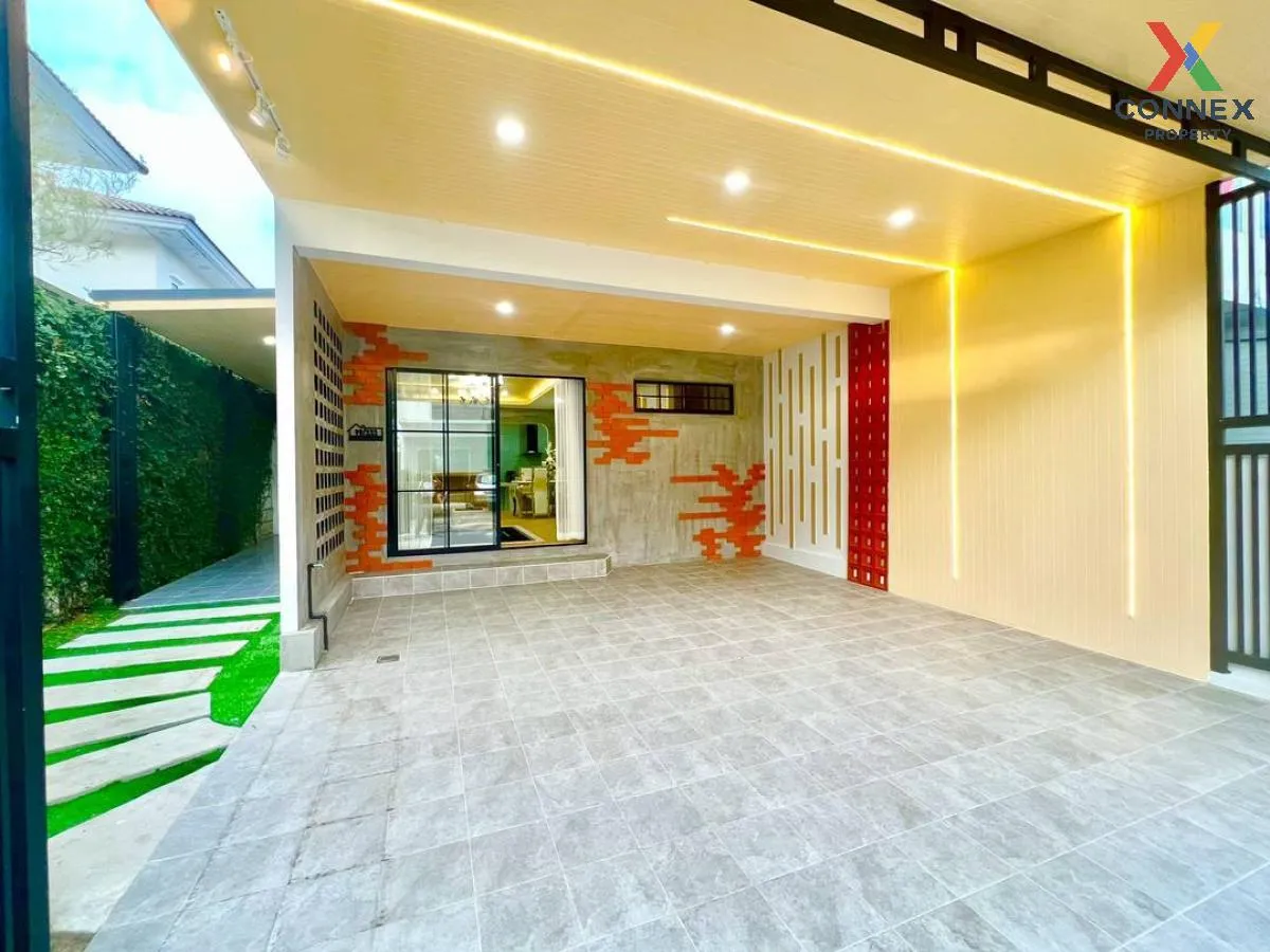For Sale Townhouse/Townhome  , The Trust Town Wongwaen - Lamlukka