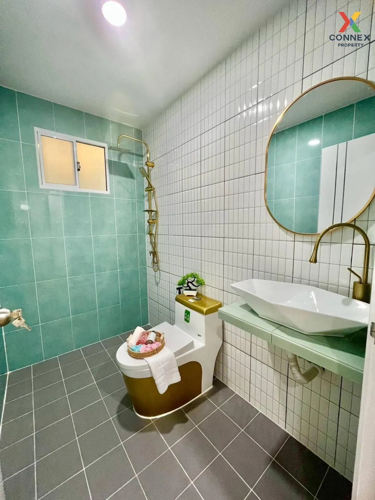 For Sale Townhouse/Townhome  , The Trust Town Wongwaen - Lamlukka