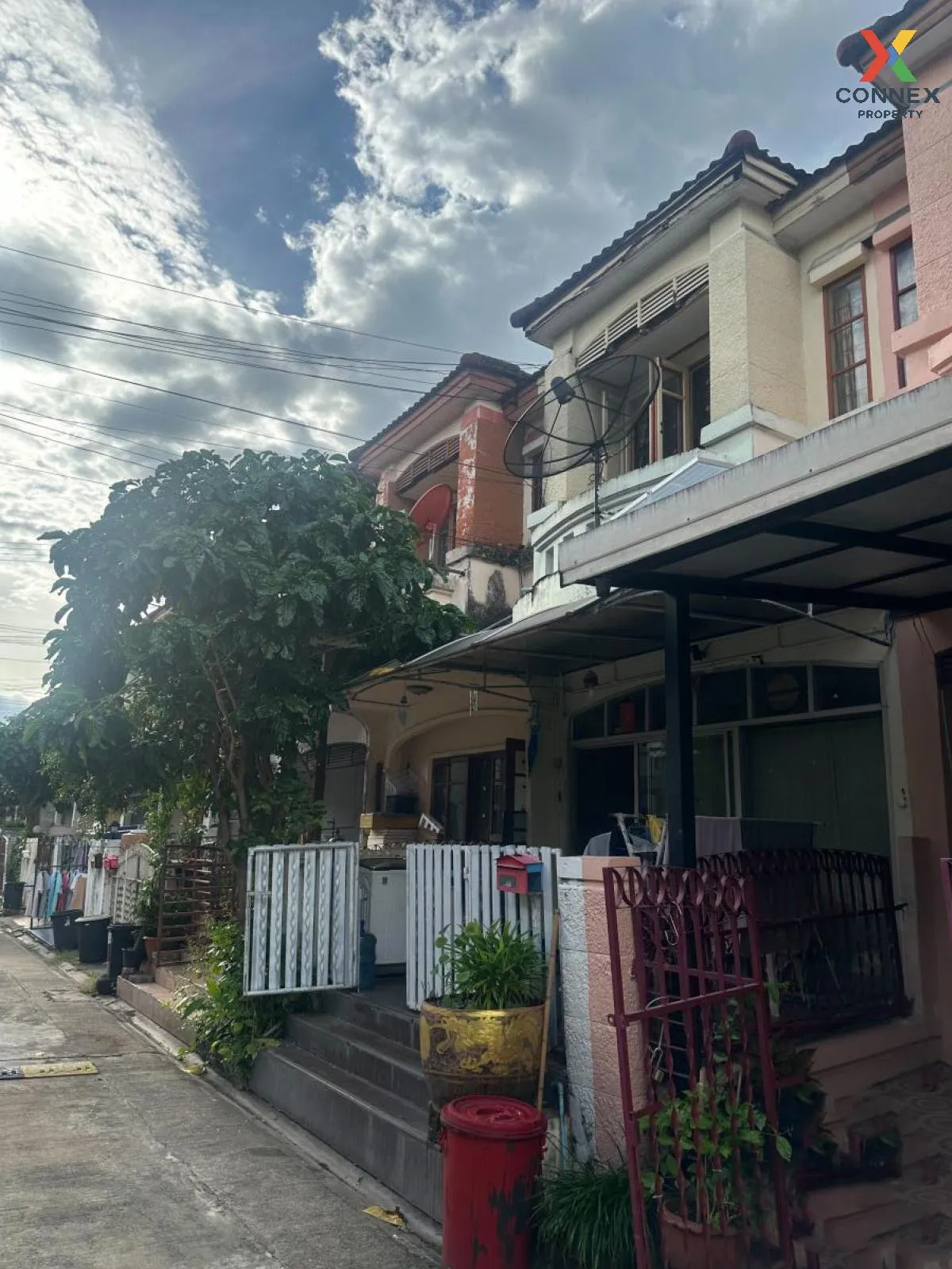 For Sale Townhouse/Townhome  , Baan Bussarin Pinklao , Krathum Lo 2