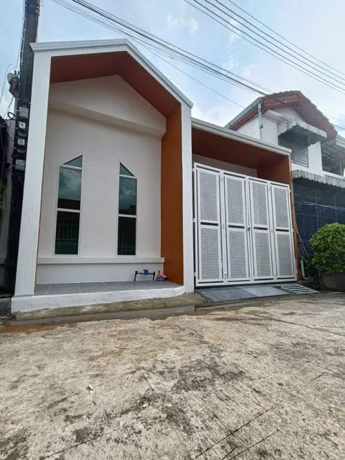 For Sale Townhouse/Townhome  , Baan Ruean Suk 2 , Lam Phak Kut , Thanyaburi , Pathum Thani , CX-132418