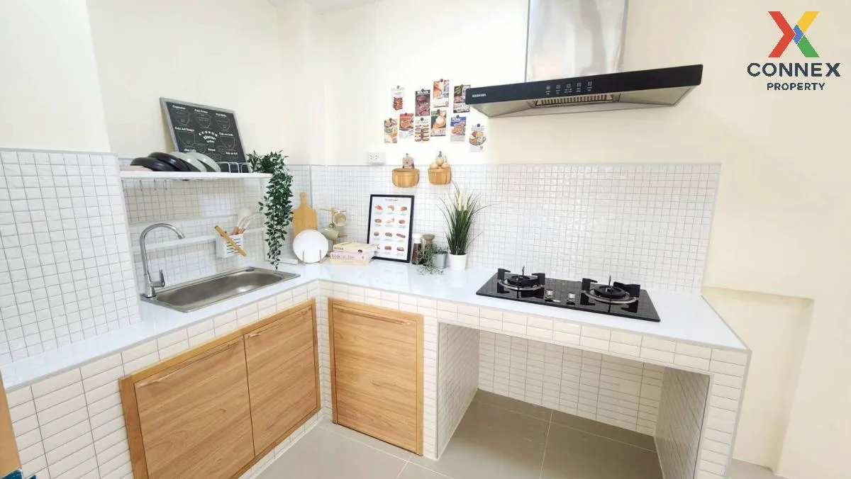 For Sale Townhouse/Townhome  , Baan Fah Piyarom Ruean Pana , newl