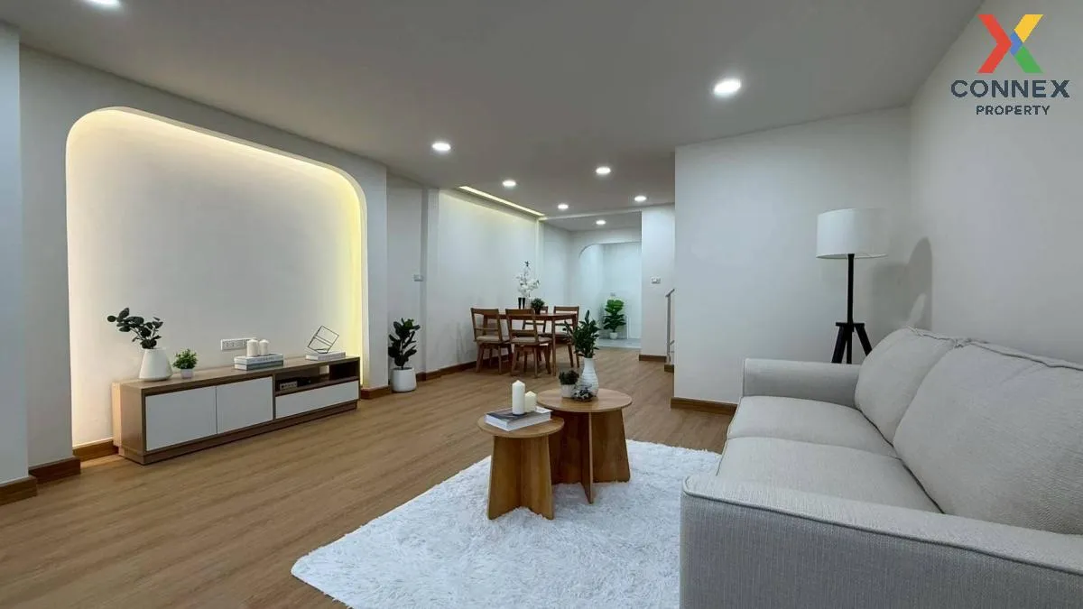 For Sale Townhouse/Townhome  , Baan Pim Thong , newly renovated , 2