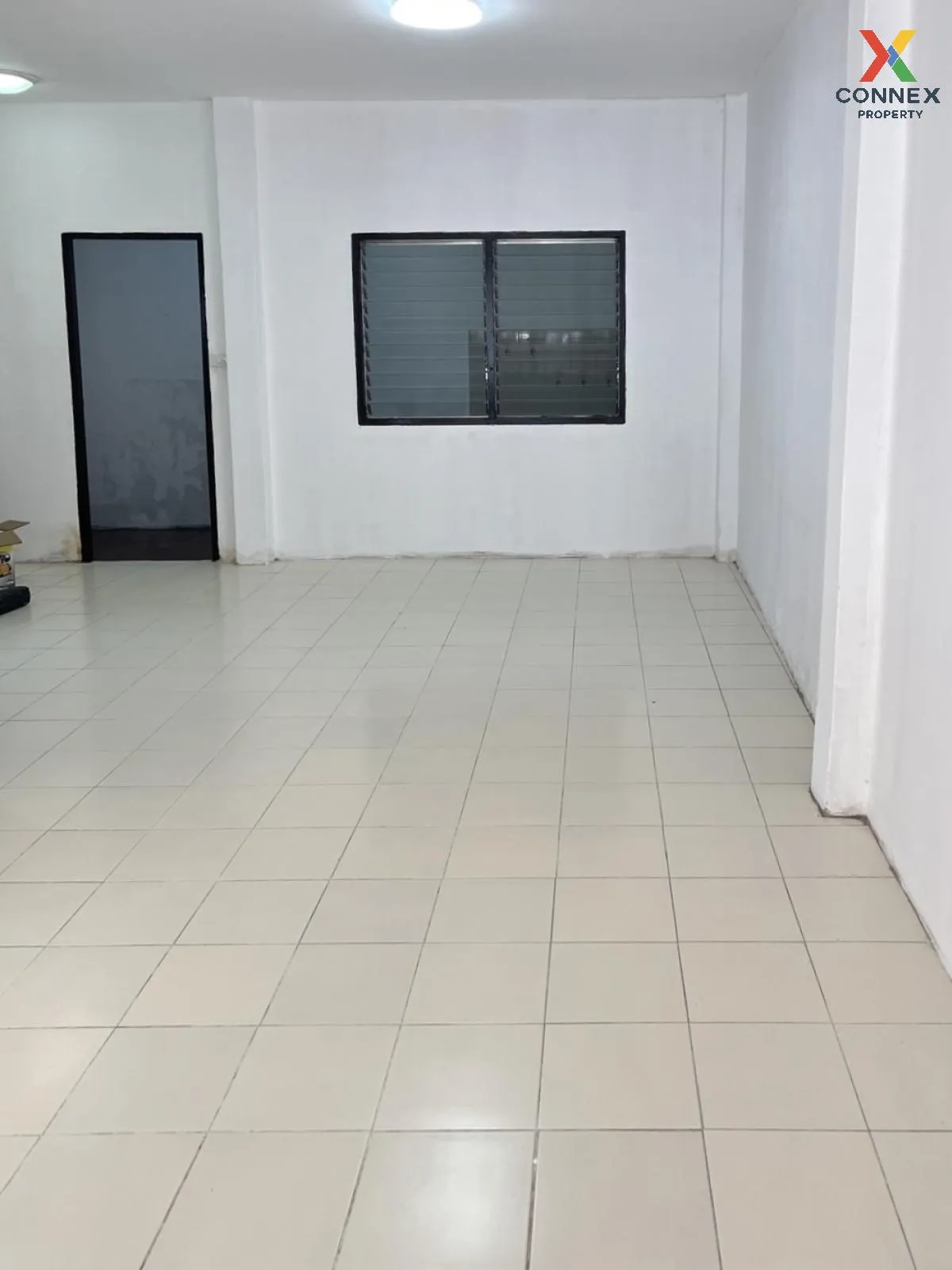 For Sale Townhouse/Townhome  , Baan Pornthisan 5 , Lam Phak Kut ,