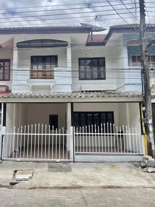 For Sale Townhouse/Townhome  , Baan Pornthisan 5 , Lam Phak Kut , Thanyaburi , Pathum Thani , CX-132556