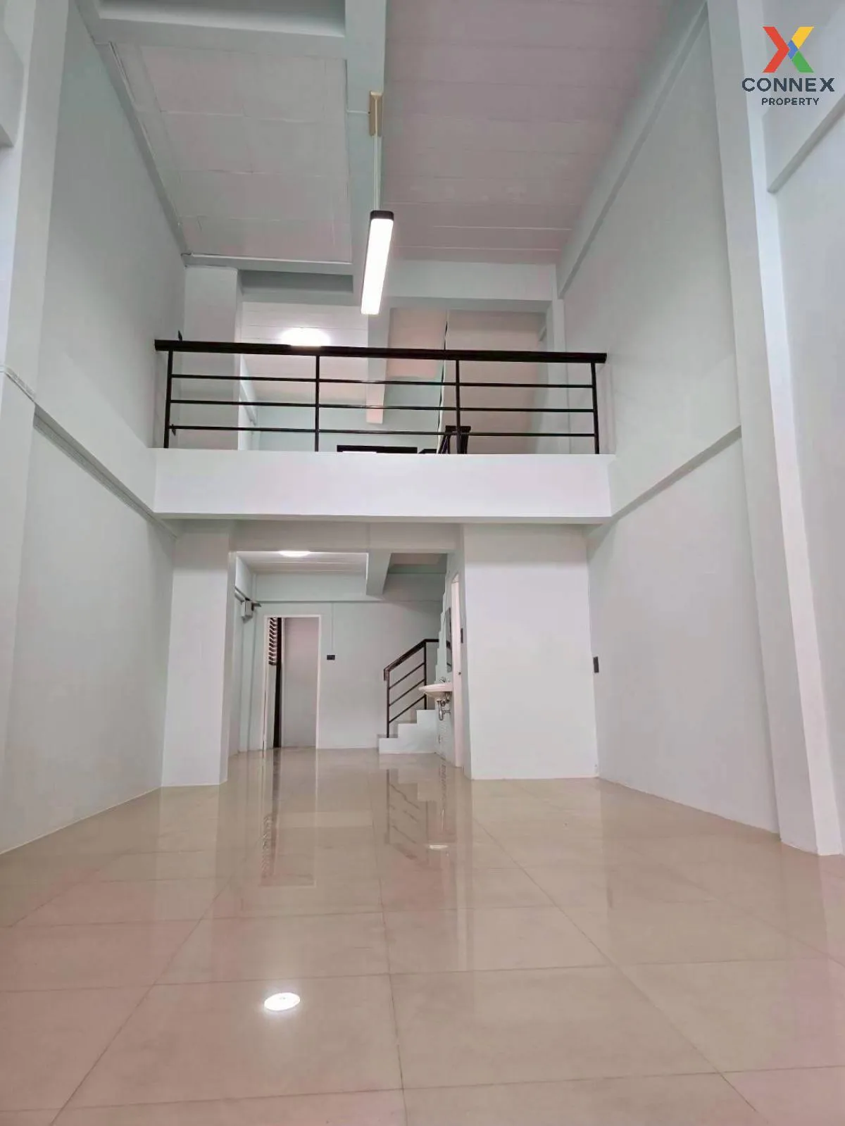 For Sale 3.5-storey commercial building , Mueang Chon Buri , Chon