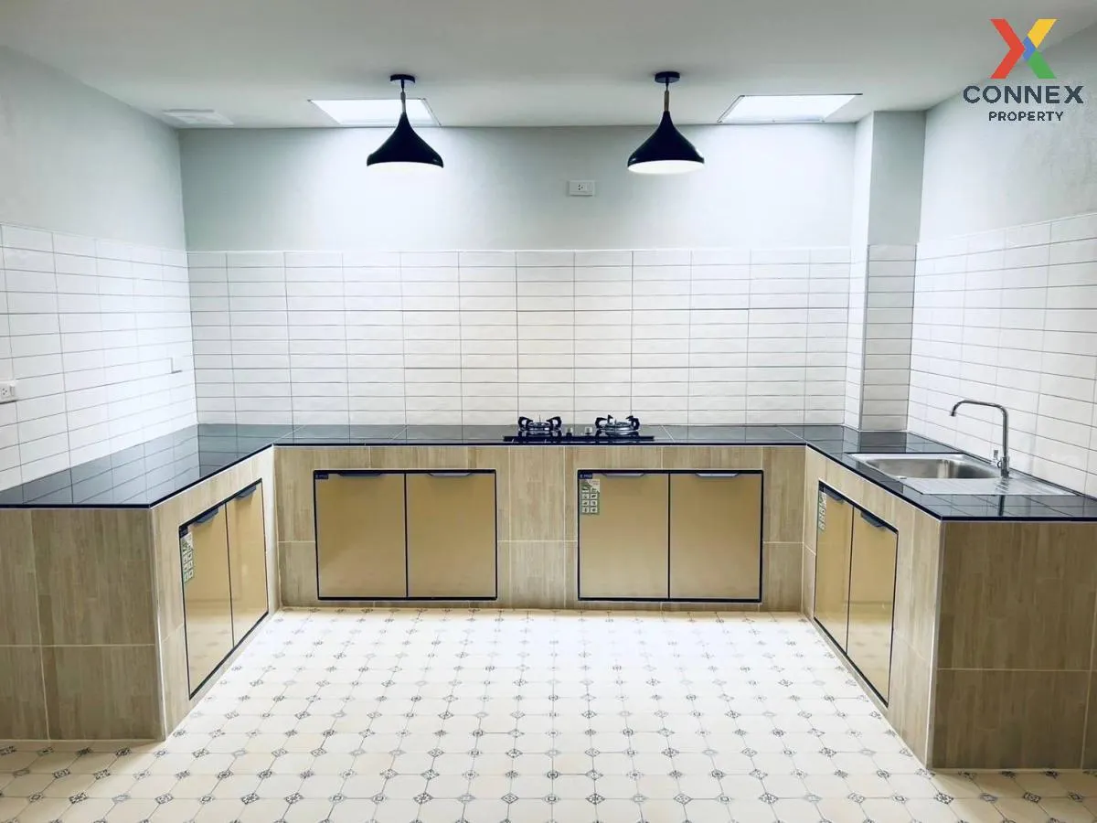 For Sale Townhouse/Townhome  , Bundit Home Don Mueang , newly ren 3