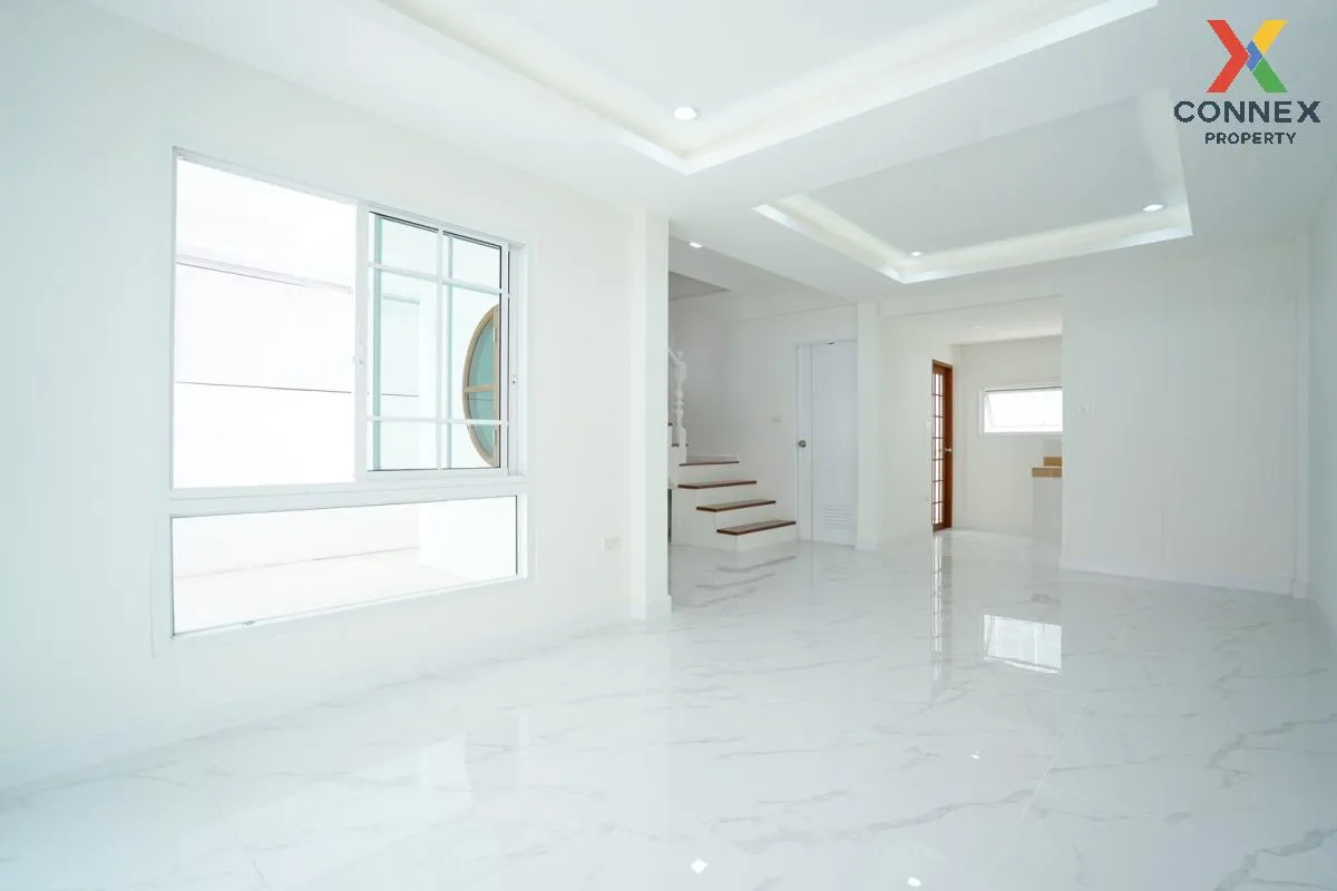 ขายทาวน์เฮ้าส์/ทาวน์โฮม  บ้านรัตนวรรณ รีโนเวทใหม่ บางกรวย บางกรวย