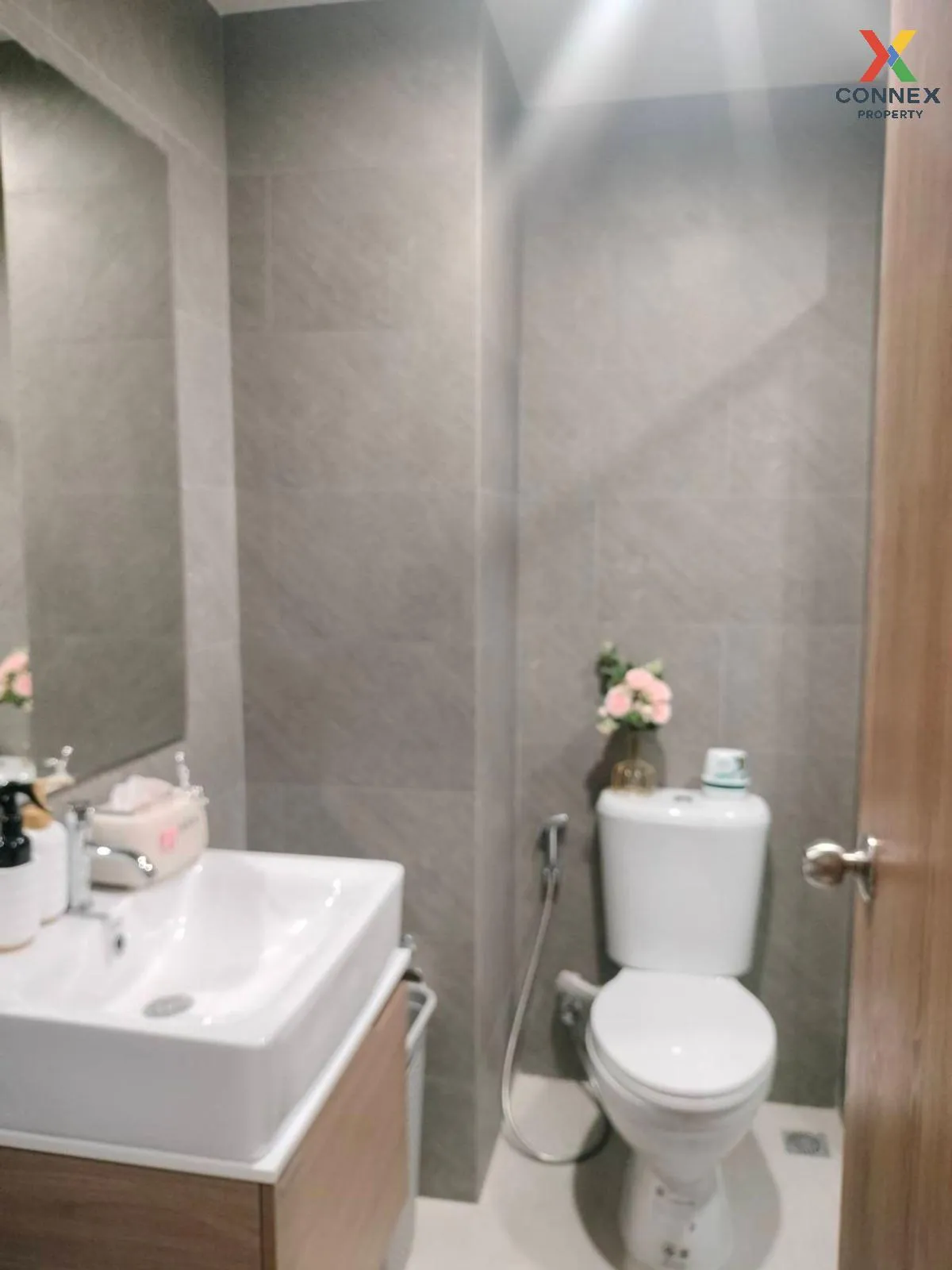 For Rent Condo , The Livin Ramkhamhaeng  , MRT-Lam Sali , Hua Mak