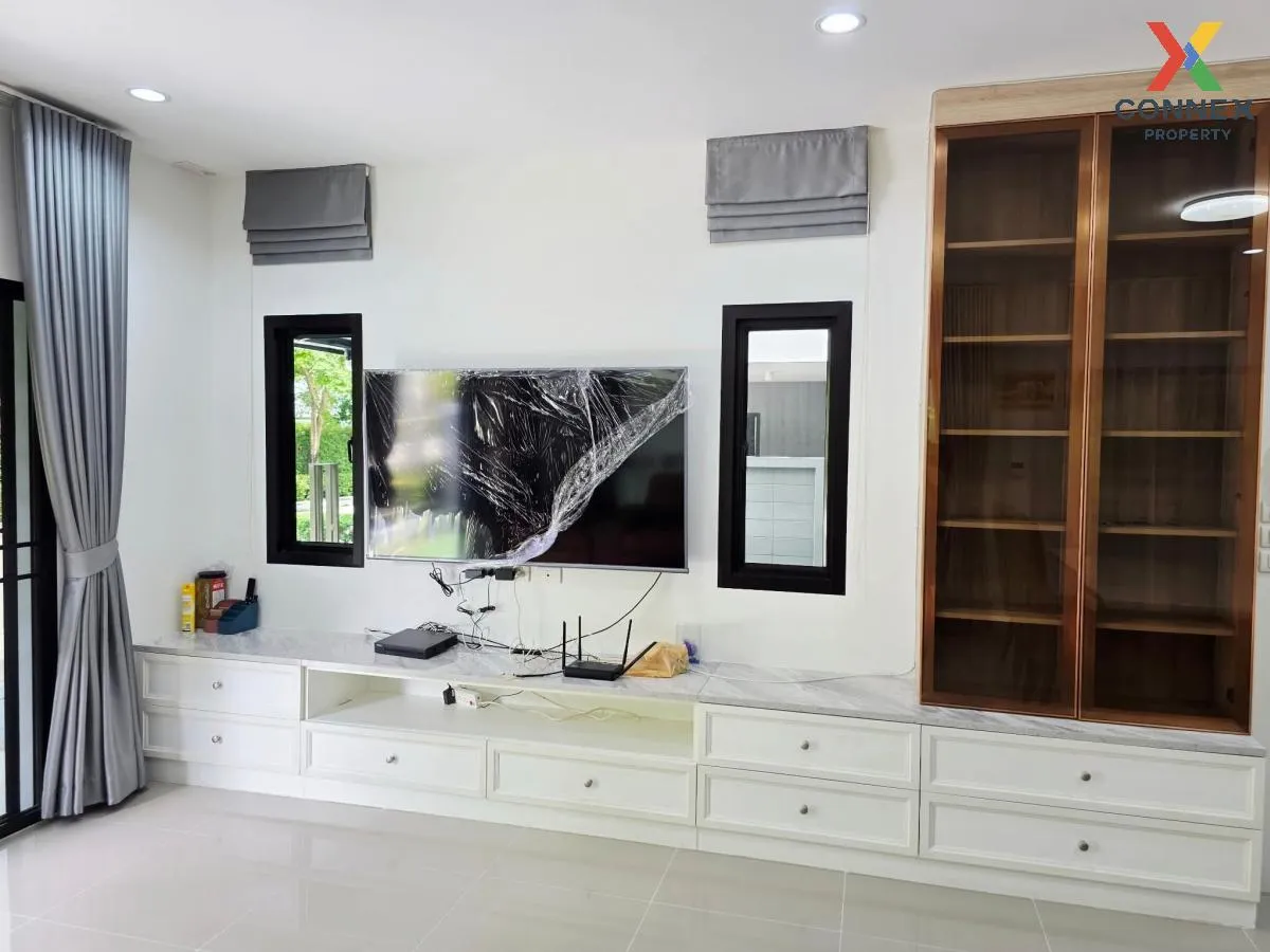 For Rent House , Baan Lumpini Suanluang Grand Rama 9 , wide front