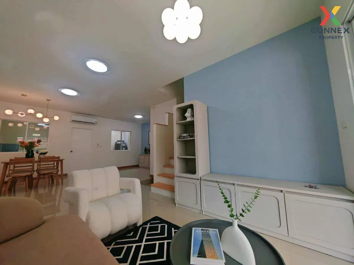 For Sale Townhouse/Townhome  , Pleno Suksawat 66 , corner unit , 
