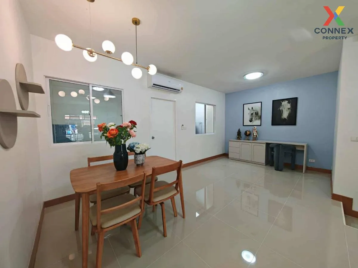 For Sale Townhouse/Townhome  , Pleno Suksawat 66 , corner unit , 