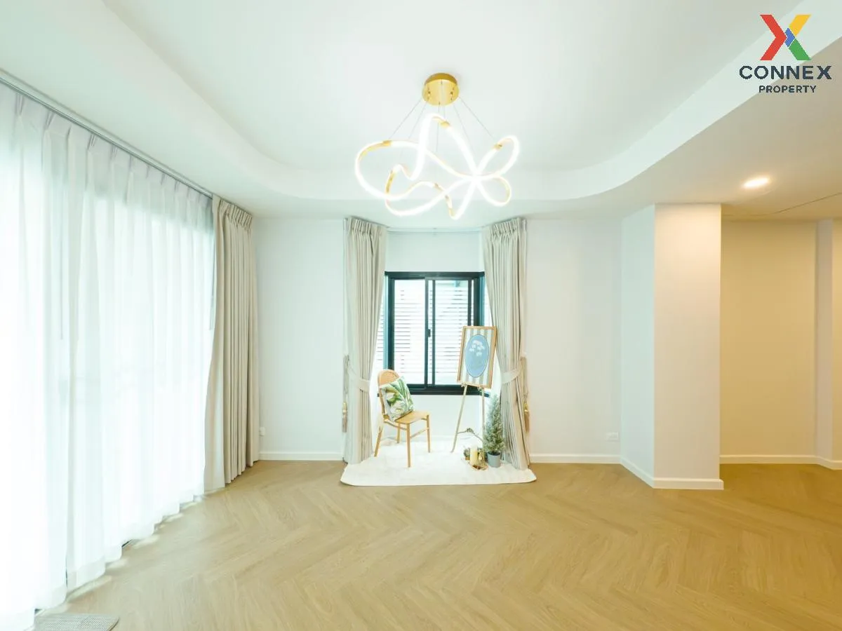For Sale House , Baan Sinsuk , newly renovated , Khlong Chan , Ba 2