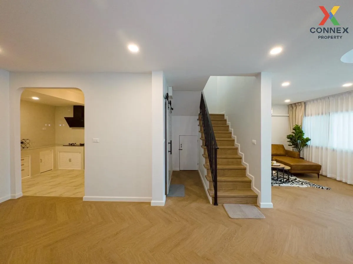 For Sale House , Baan Sinsuk , newly renovated , Khlong Chan , Ba 4