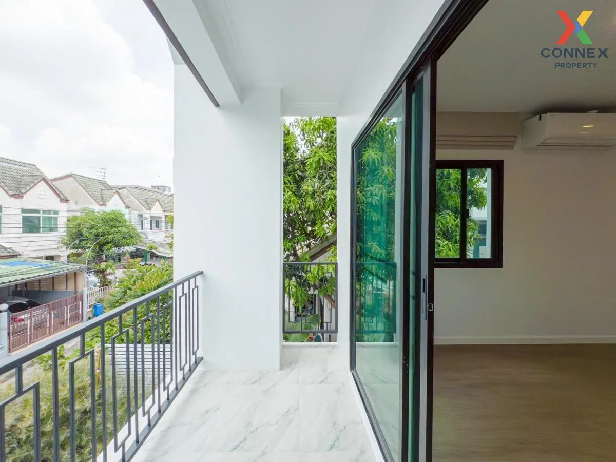 For Sale House , Baan Sinsuk , newly renovated , Khlong Chan , Ba