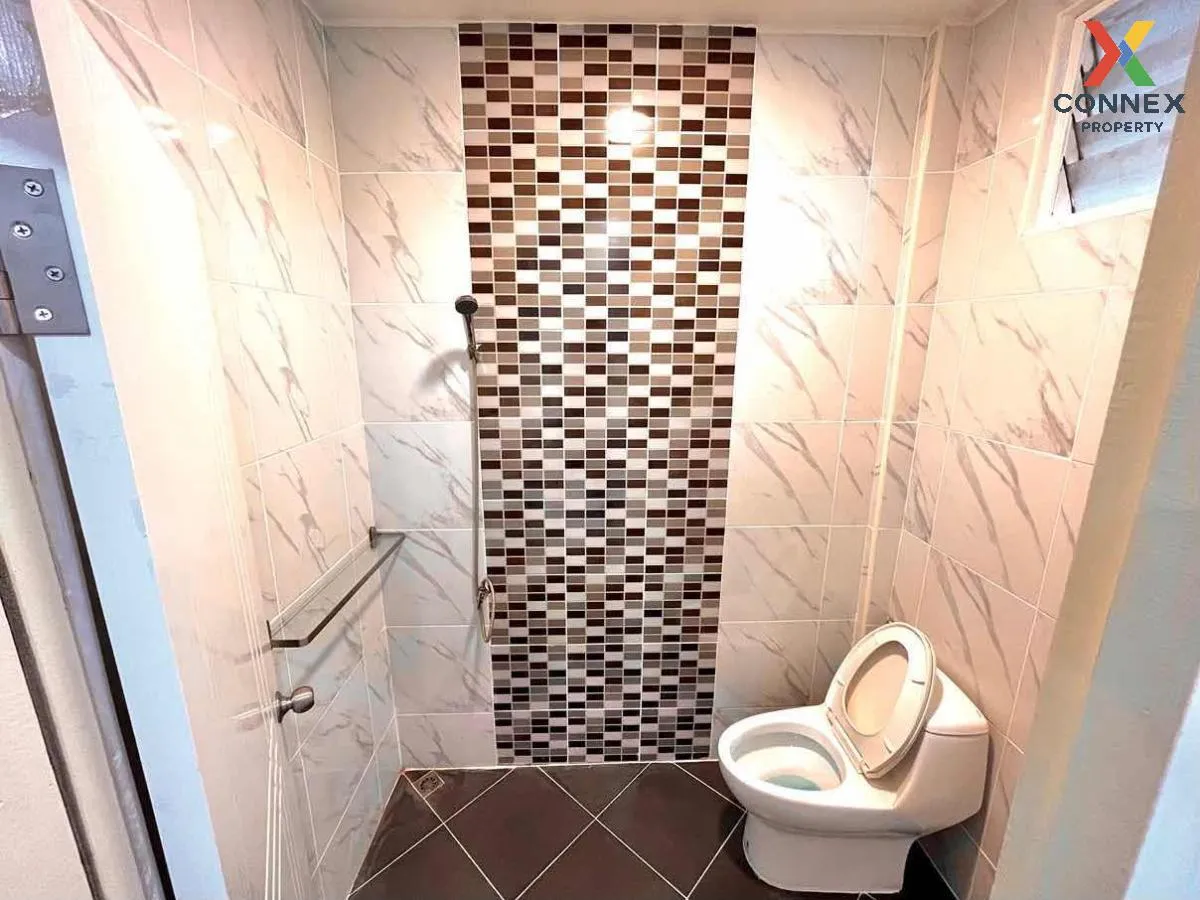 For Sale Townhouse/Townhome  , Baan Yu Charoen 3 , BTS-Khu Khot ,