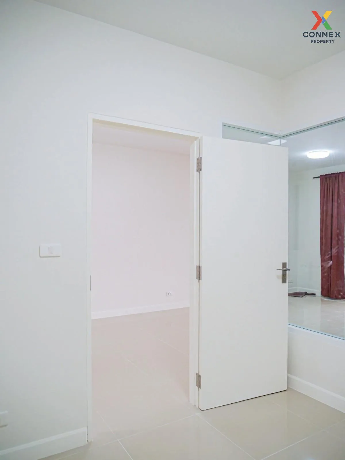 For Sale Townhouse/Townhome  , TYME Rama 5 , wide frontage , newl