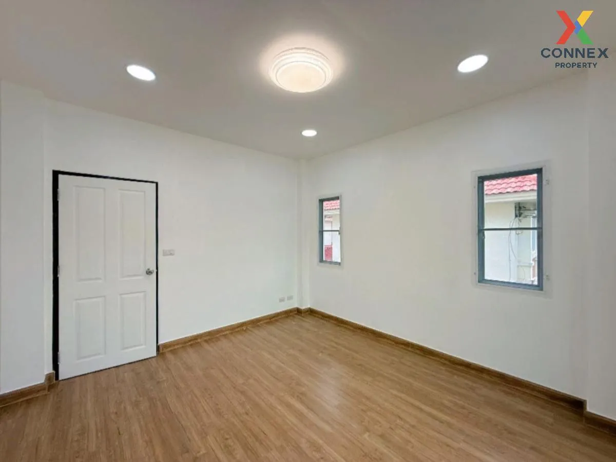 For Sale House , Narawan Ekachai , newly renovated , Bang Nam Chu