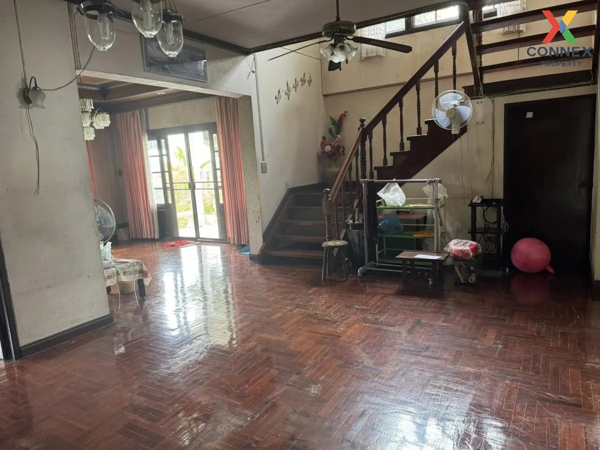 For Sale Baan bang mod , Soi 4 , nice view , wide frontage , Bang 4