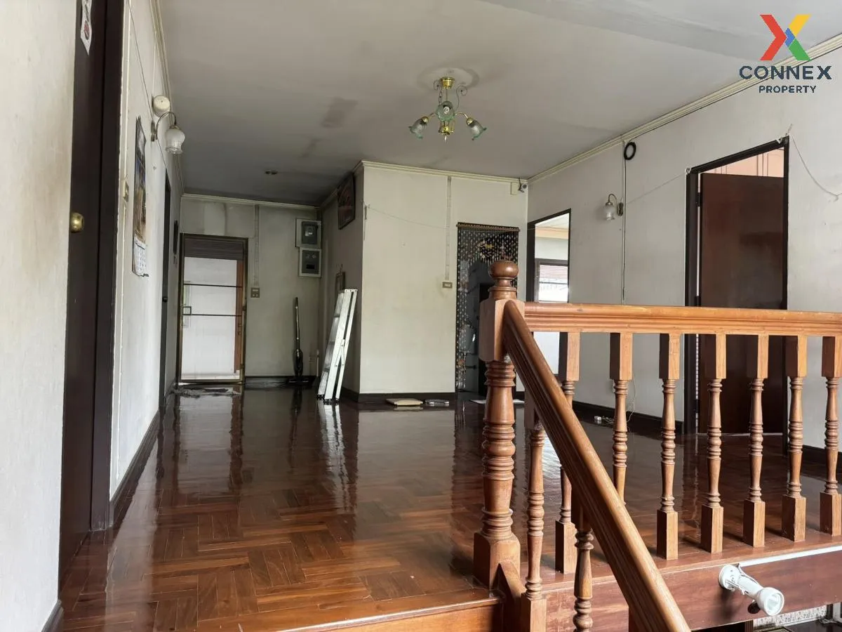 For Sale Baan bang mod , Soi 4 , nice view , wide frontage , Bang