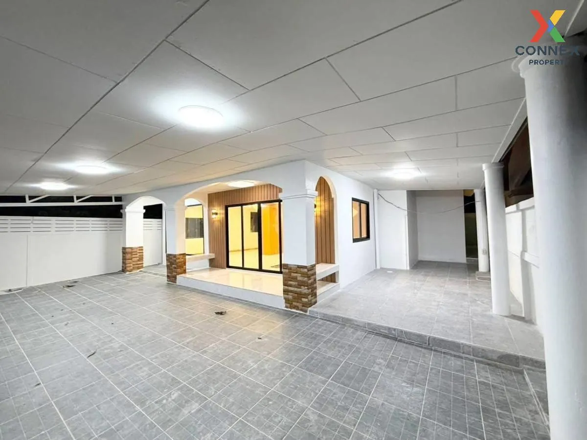 For Sale House , Phetmonthon Green Bangbon 5 , wide frontage , ne 3