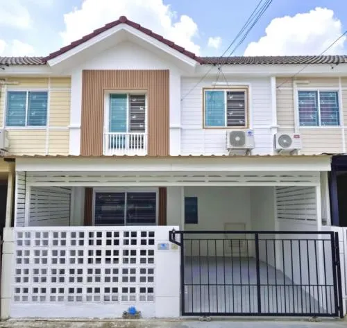 For Sale Townhouse/Townhome  , Pruksa Ville 53/2 Sakae Ngam , wide frontage , newly renovated , Samae Dam , Bang Khun Thian , Bangkok , CX-133076
