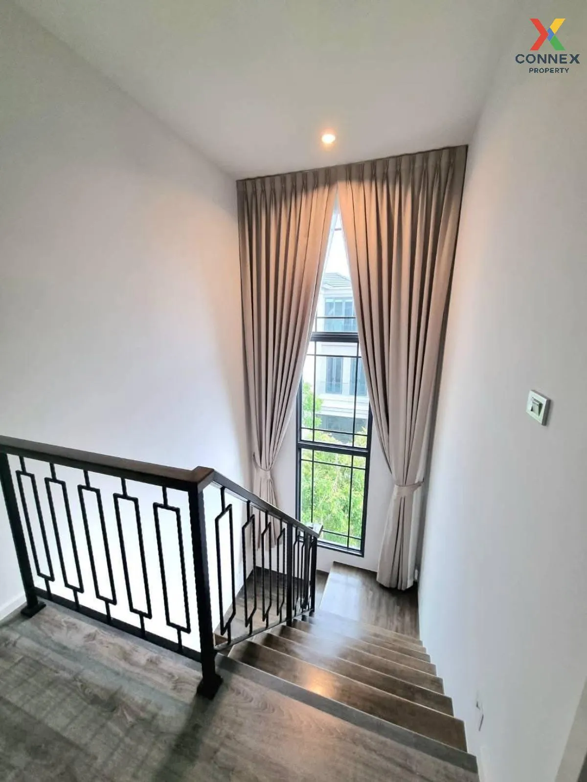 For Sale Townhouse/Townhome  , THE SONNE Srinakarin-Bangna , corn