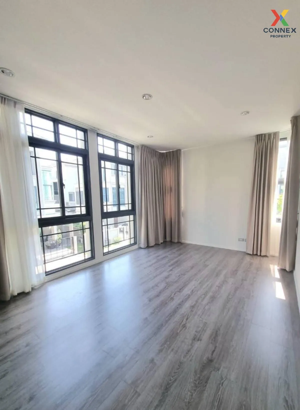 For Sale Townhouse/Townhome  , THE SONNE Srinakarin-Bangna , corn