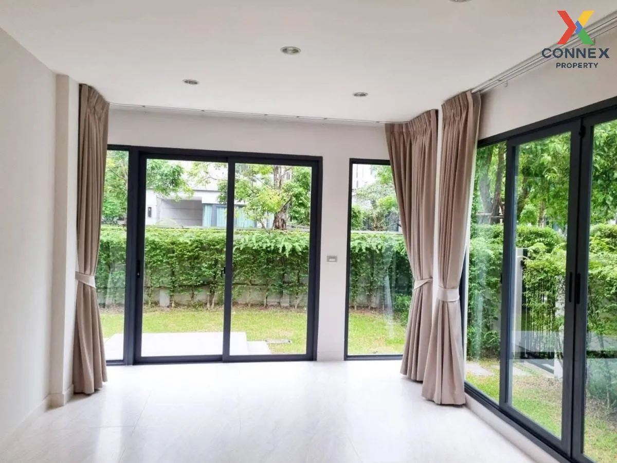 For Sale Townhouse/Townhome  , THE SONNE Srinakarin-Bangna , corn