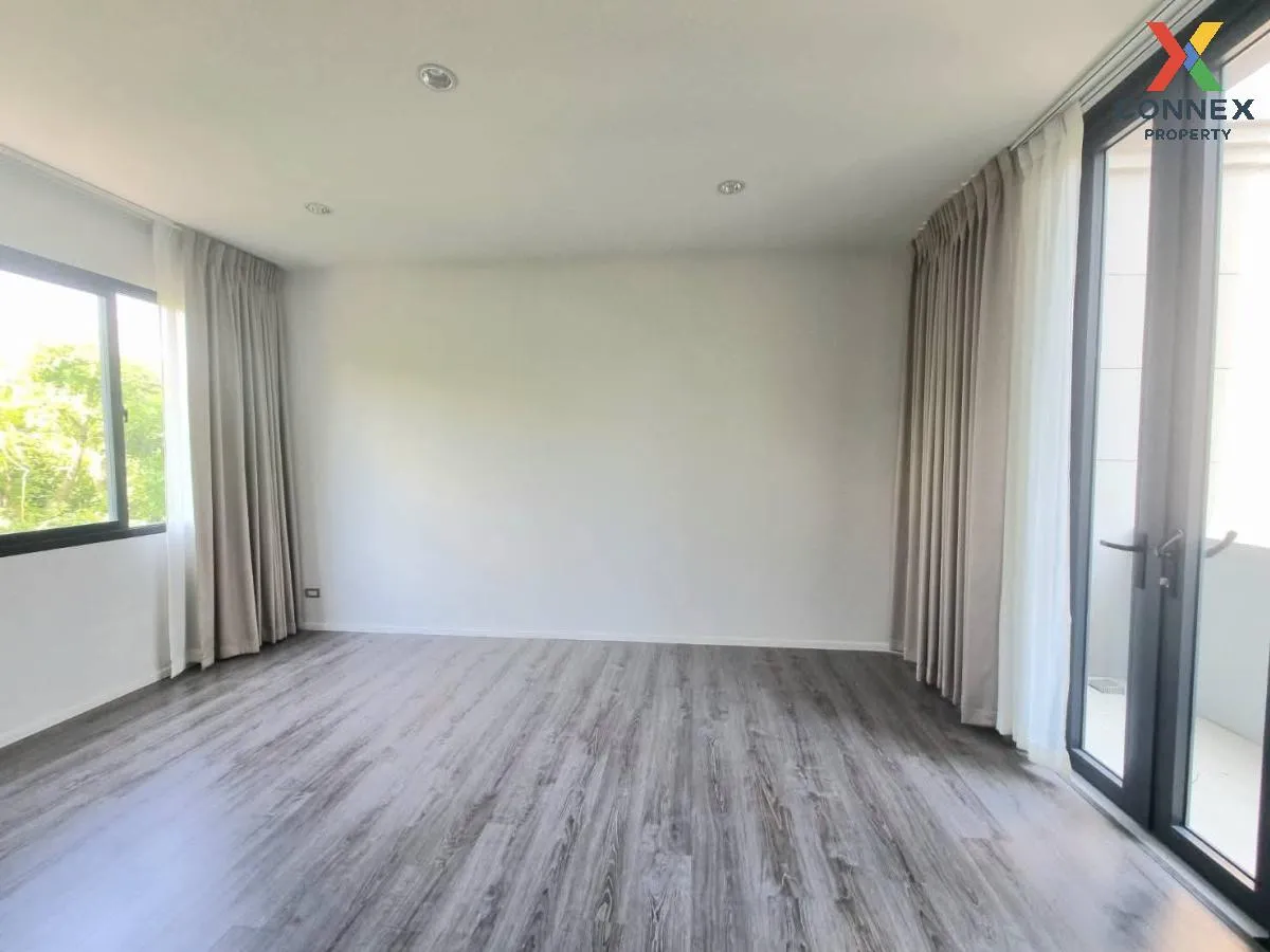 For Sale Townhouse/Townhome  , THE SONNE Srinakarin-Bangna , corn
