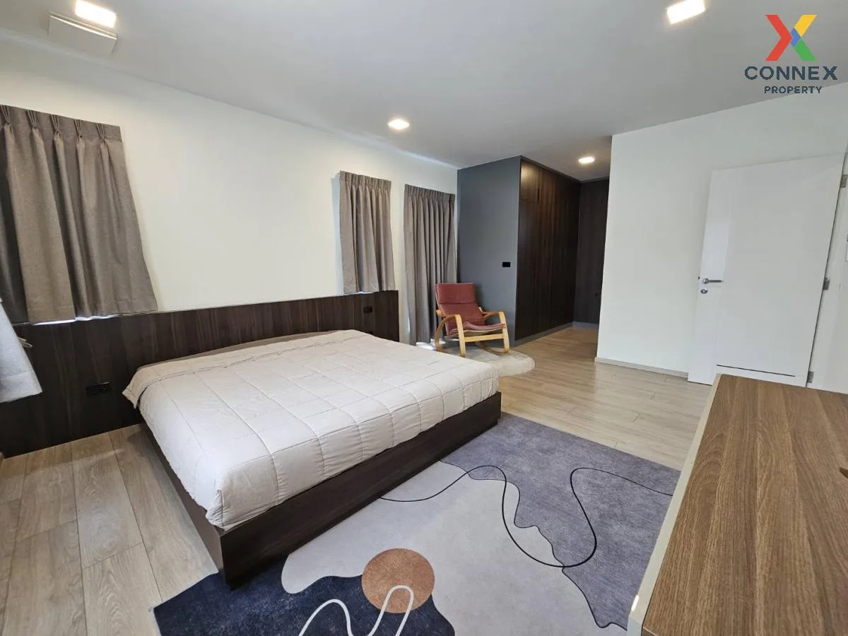 For Rent House , Villaggio 3 Srinakarin - Bangna , nice view , ne