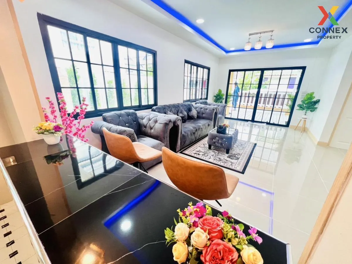 For Sale House , Baan Pruksa 19 Bangbuathong , corner unit , newl 2