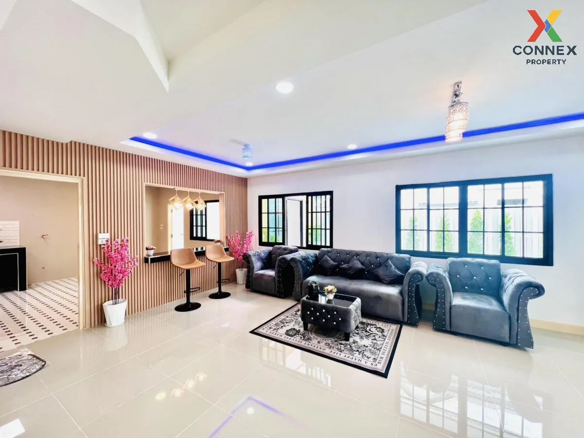 For Sale House , Baan Pruksa 19 Bangbuathong , corner unit , newl