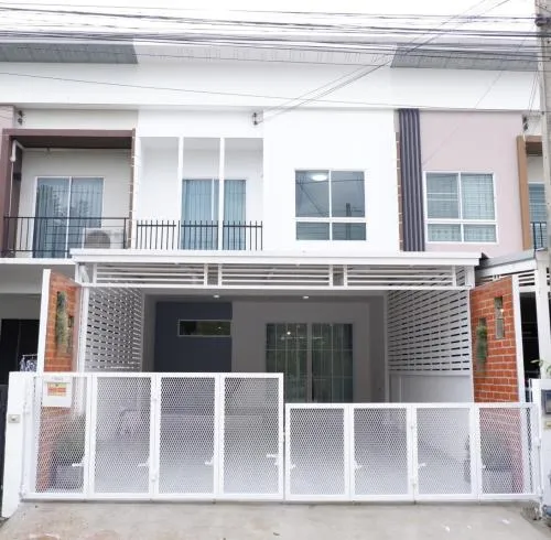 For Sale Townhouse/Townhome  , The Trust Townhome Rangsit-Klong 1 , wide frontage , newly renovated , Pracha Thipat , Thanyaburi , Pathum Thani , CX-133252
