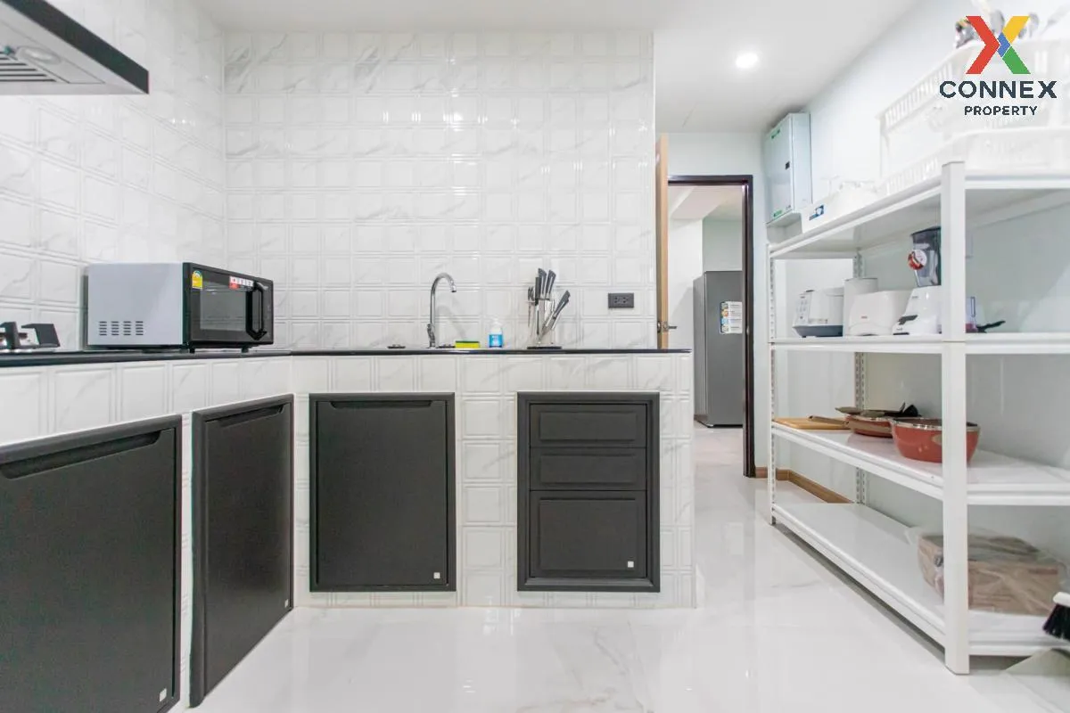 For Rent Modern Luxury Private Pool villa , Din Daeng , Din Daeng
