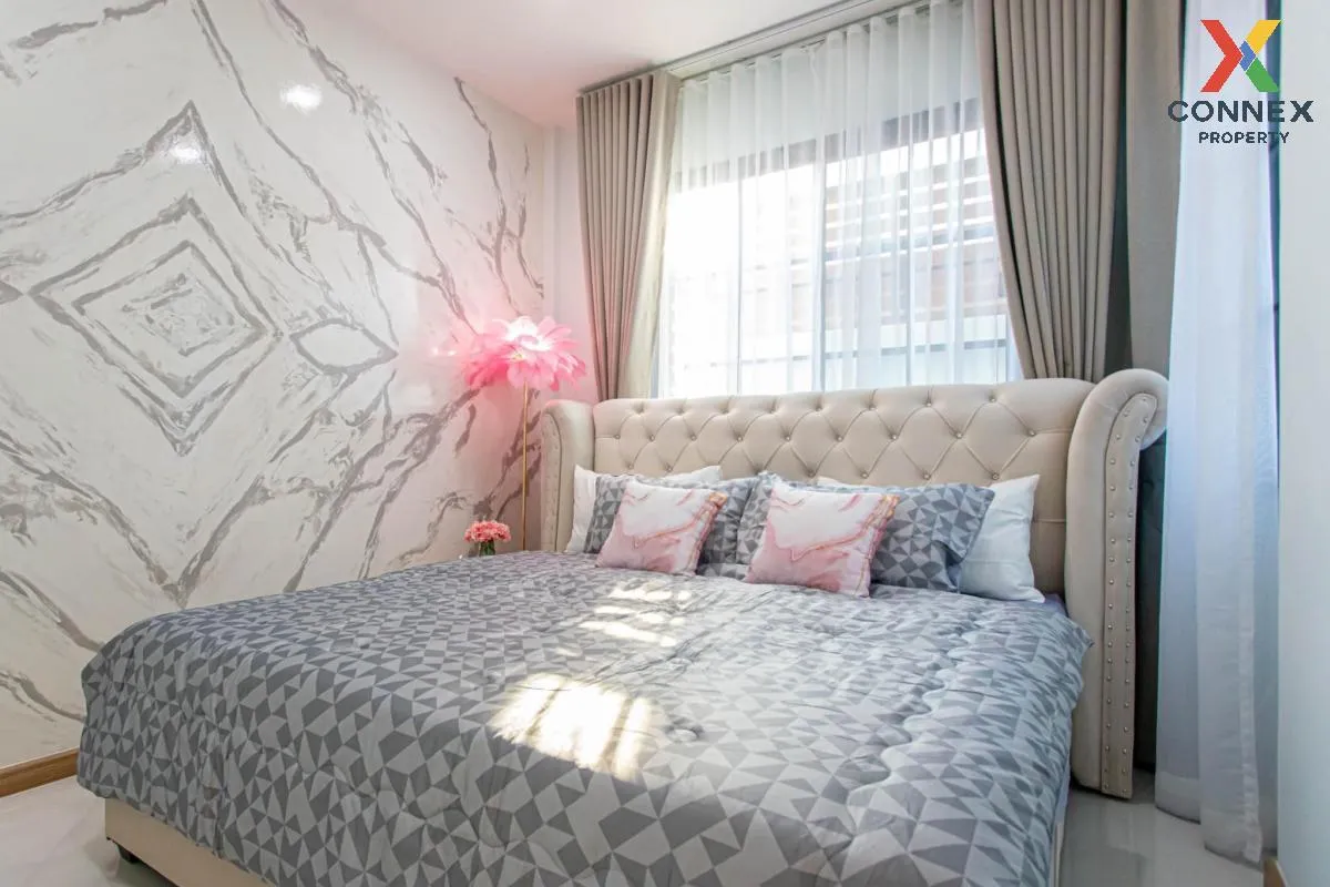 For Rent Modern Luxury Private Pool villa , Din Daeng , Din Daeng