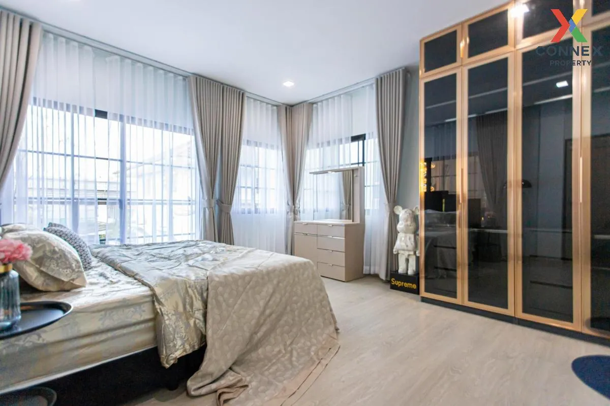 For Rent Modern Luxury Private Pool villa , Din Daeng , Din Daeng