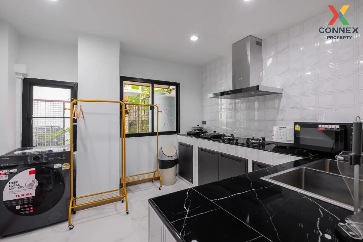 For Rent Modern Luxury Private Pool villa , Din Daeng , Din Daeng