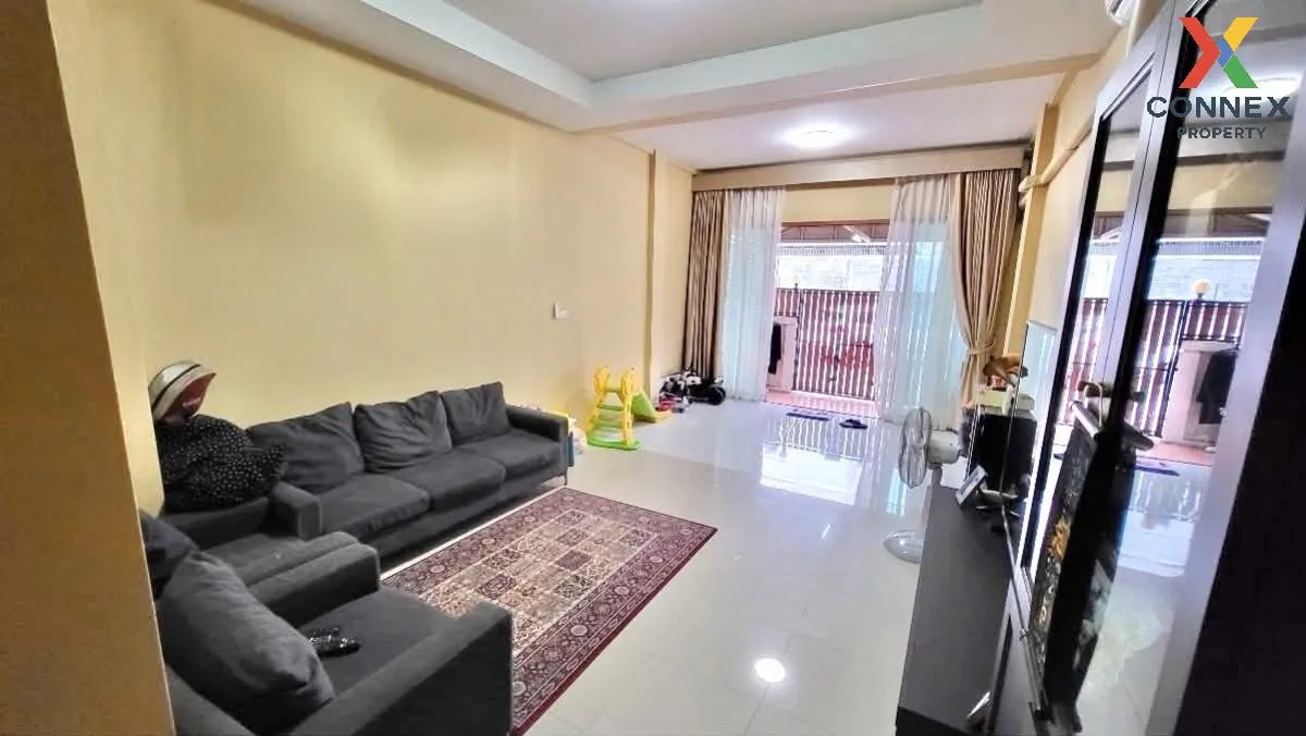 For Sale Townhouse/Townhome  , The Balcony Home , wide frontage , 3