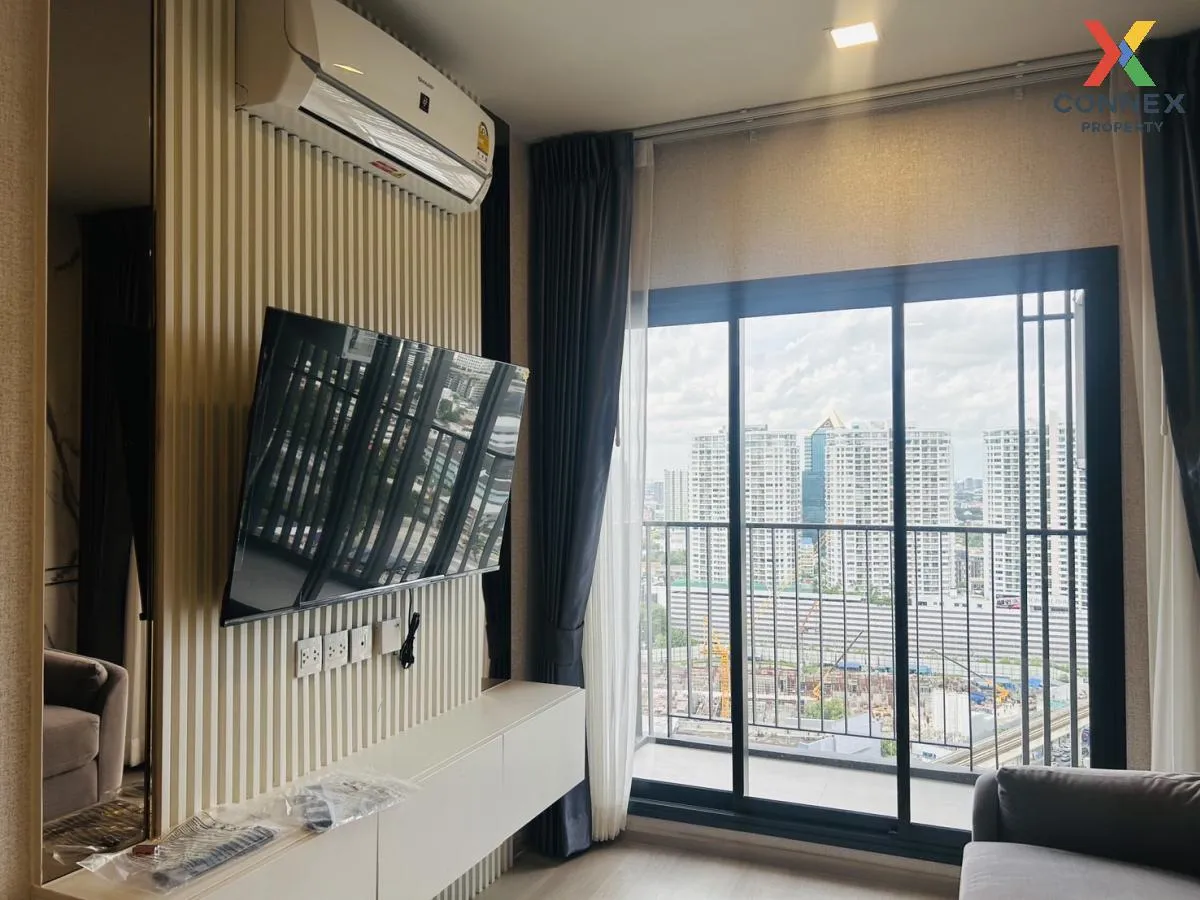 For Rent Condo , Life Phahon - Ladprao , high floor , corner unit 4
