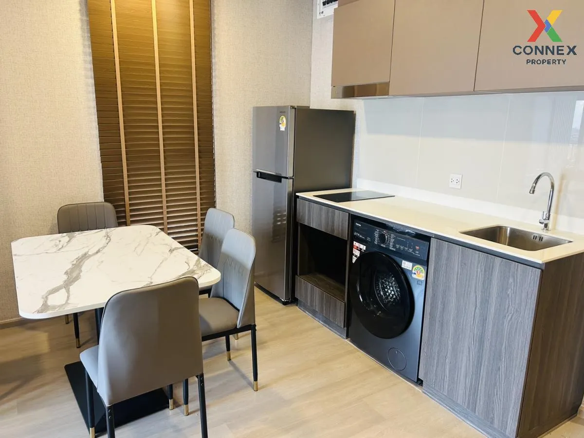 For Rent Condo , Life Phahon - Ladprao , high floor , corner unit