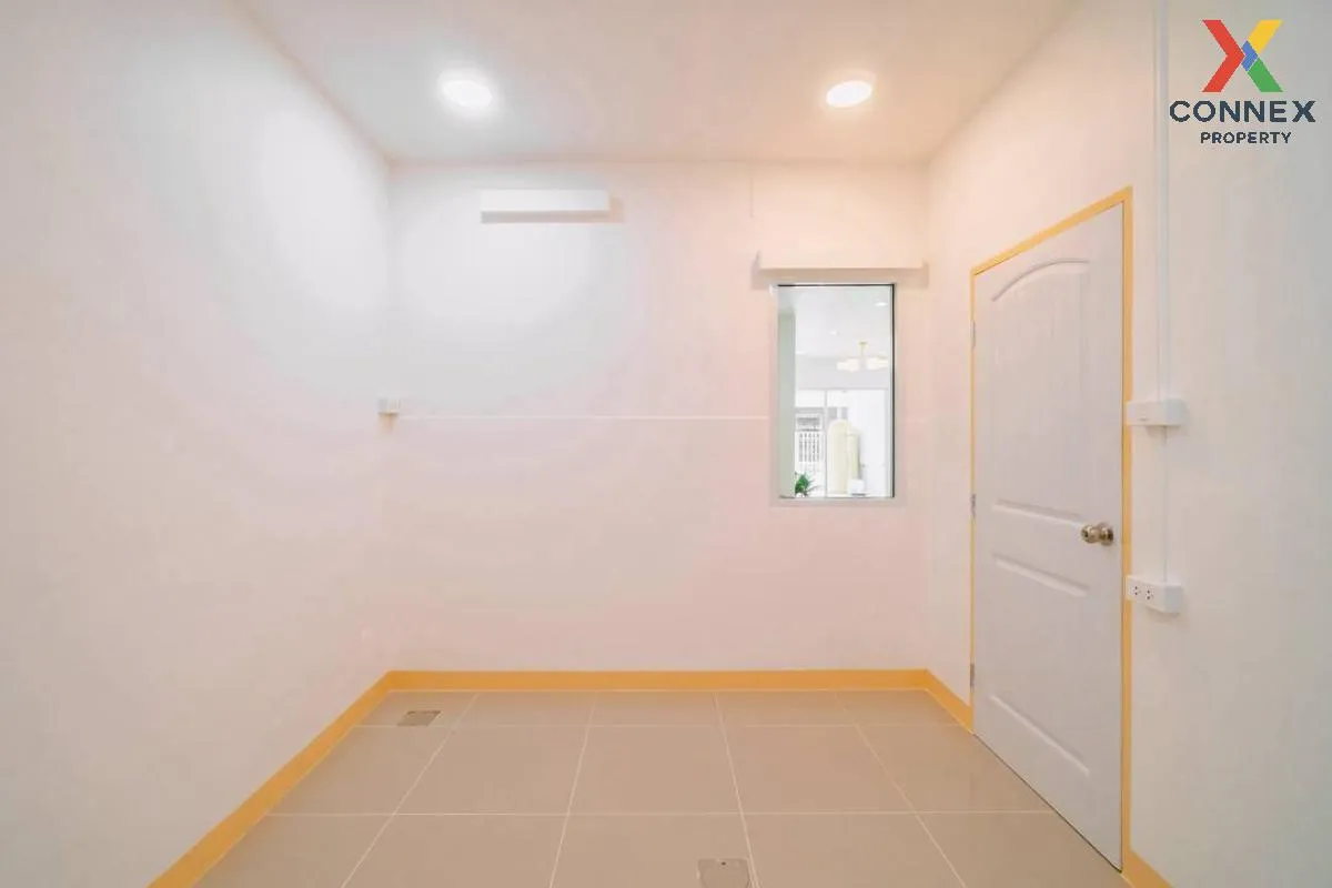 For Sale House , Buathong Thani Phase 17 , wide frontage , newly 